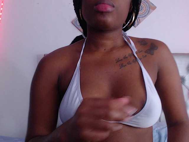  Beautyyebonyy chat room