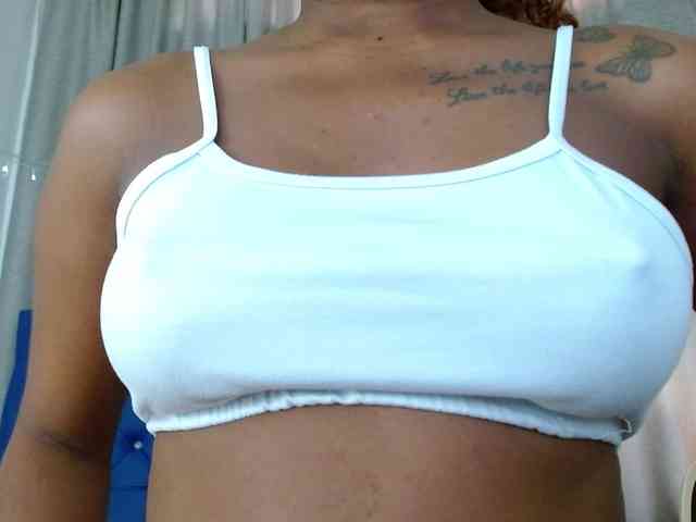 Beautyyebonyy webcam