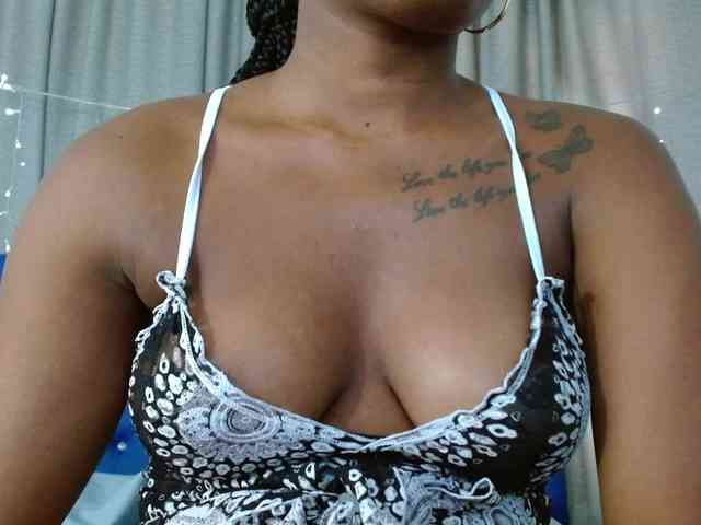 Beautyyebonyy webcam