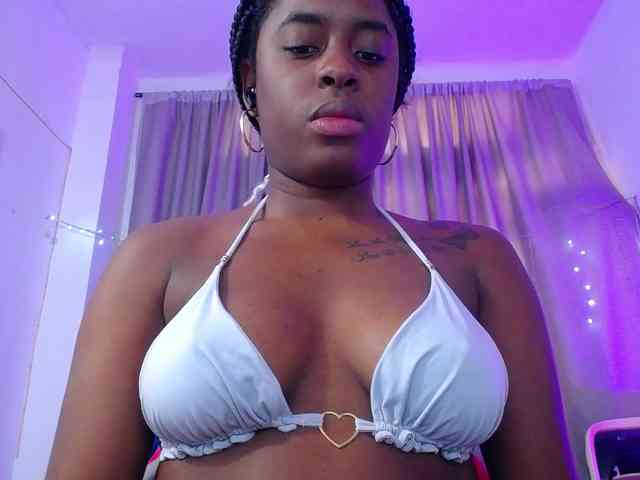 Beautyyebonyy webcam