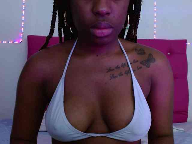 Beautyyebonyy webcam