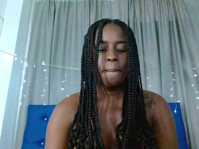 Beautyyebonyy webcam