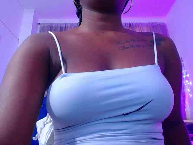 Beautyyebonyy webcam