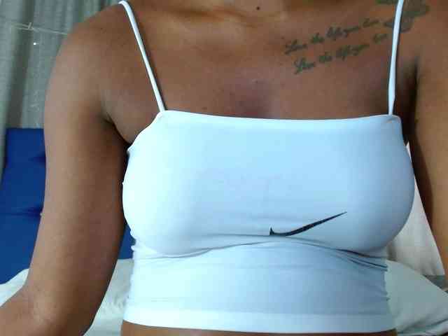 Beautyyebonyy webcam