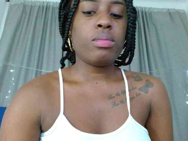 Beautyyebonyy webcam