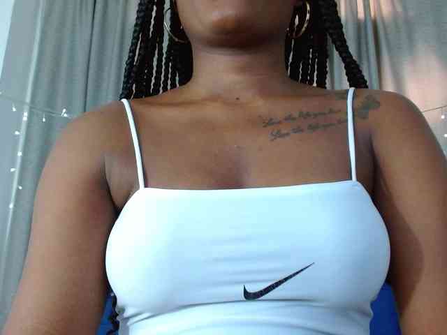 Beautyyebonyy webcam