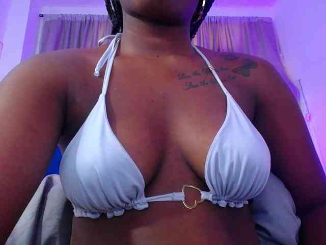 Beautyyebonyy webcam