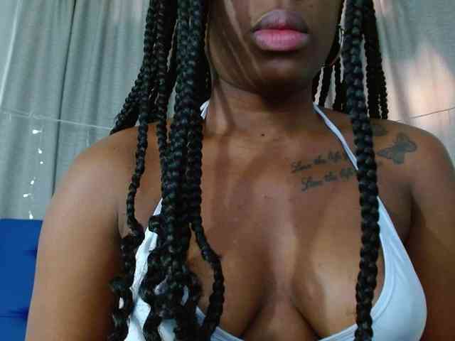 Beautyyebonyy webcam
