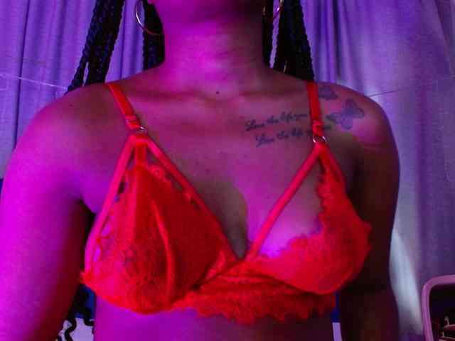 Beautyyebonyy webcam