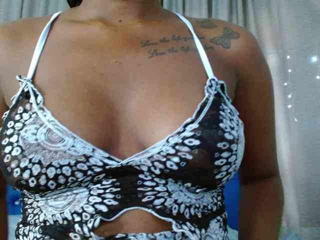 Beautyyebonyy webcam