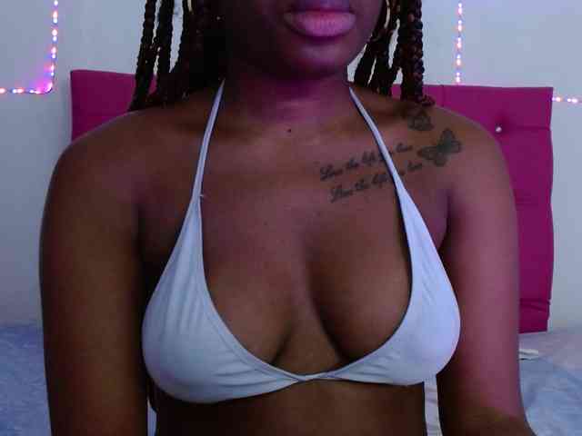 Beautyyebonyy webcam