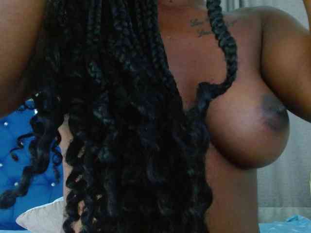 Beautyyebonyy webcam