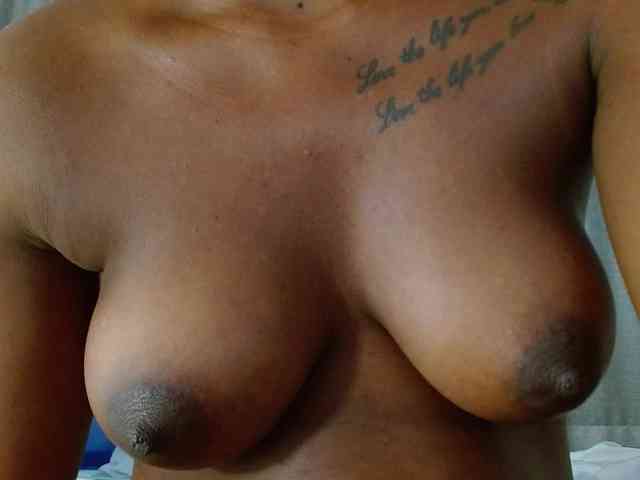 Beautyyebonyy webcam