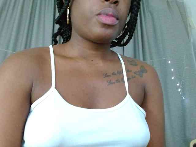 Beautyyebonyy webcam