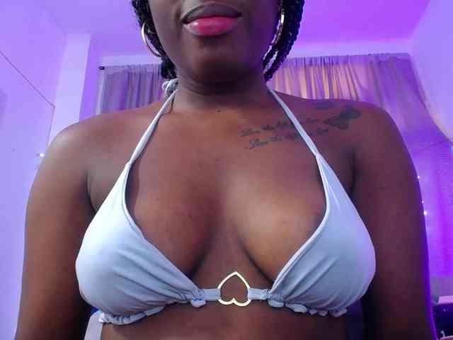 Beautyyebonyy webcam