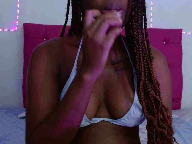 Beautyyebonyy webcam