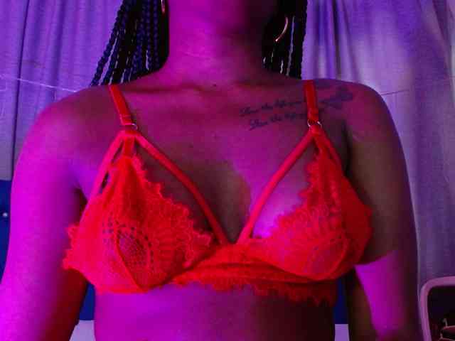Beautyyebonyy webcam