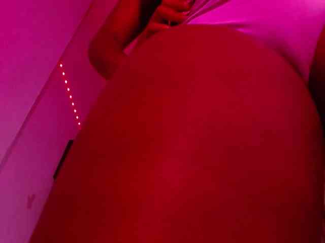 Beautyyebonyy webcam