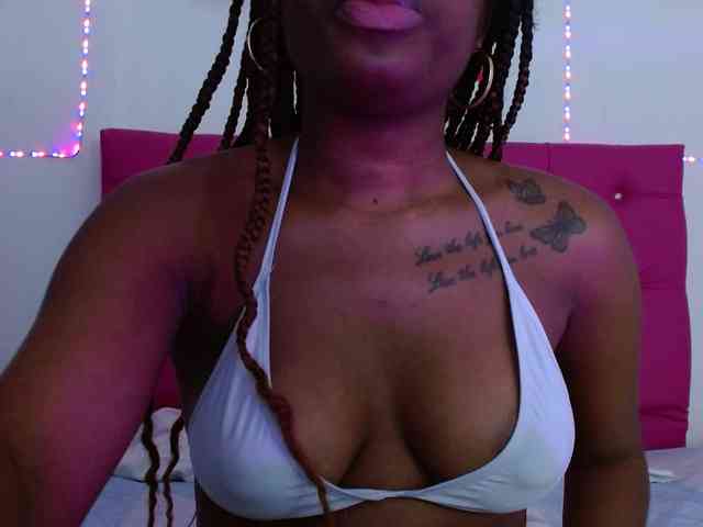 Beautyyebonyy webcam