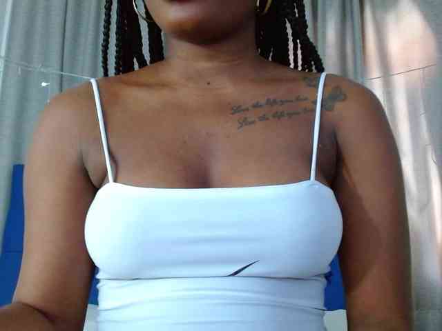 Beautyyebonyy webcam