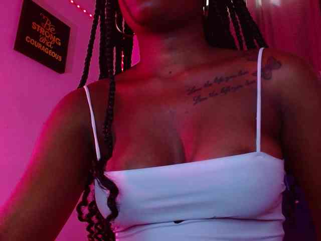 Beautyyebonyy webcam