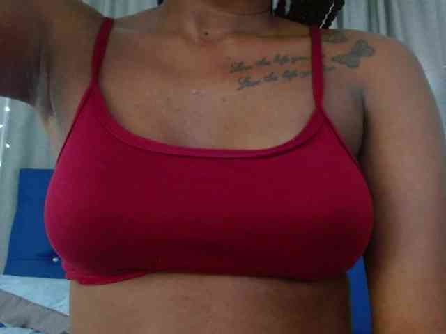 Beautyyebonyy webcam