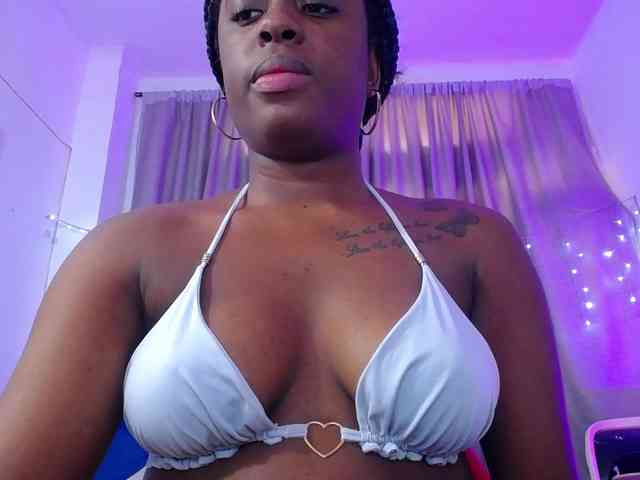 Beautyyebonyy webcam