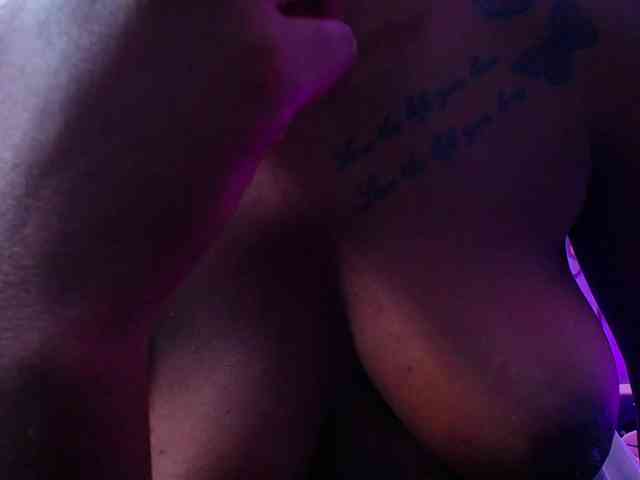 Beautyyebonyy webcam