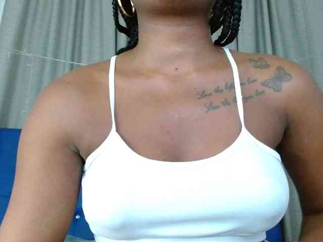 Beautyyebonyy webcam