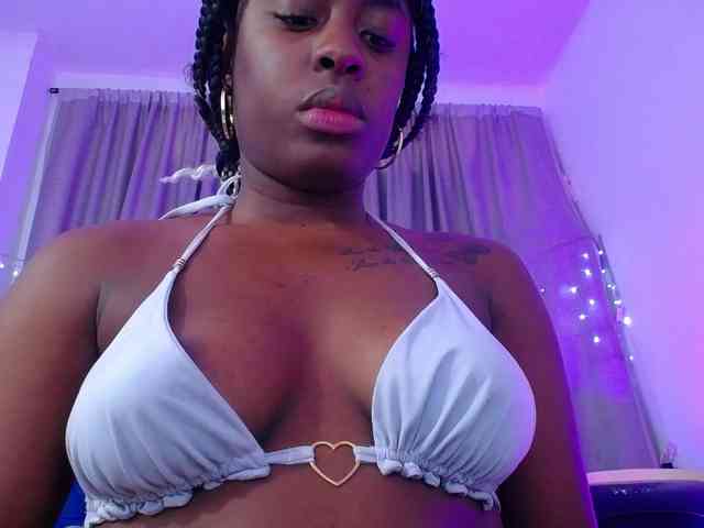 Beautyyebonyy webcam