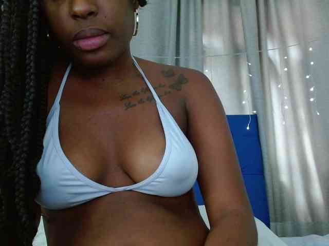 Beautyyebonyy webcam