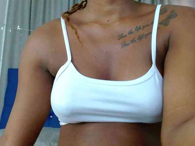 Beautyyebonyy webcam