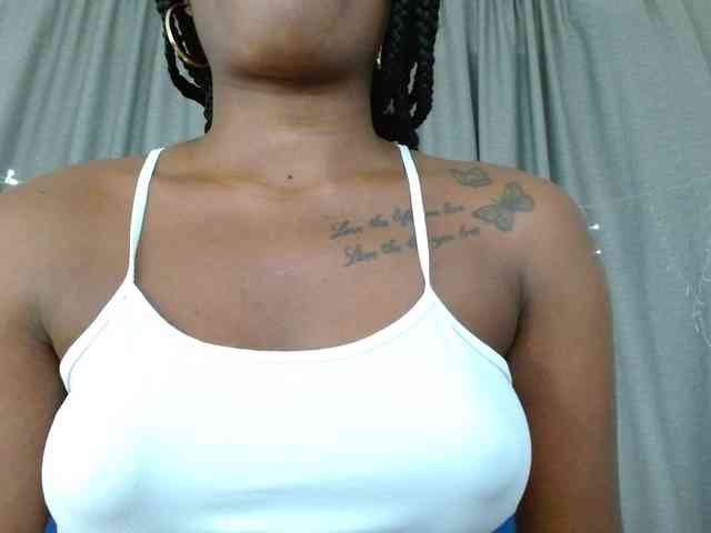 Beautyyebonyy webcam