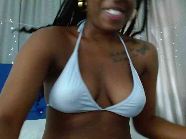 Beautyyebonyy webcam