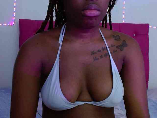 Beautyyebonyy webcam