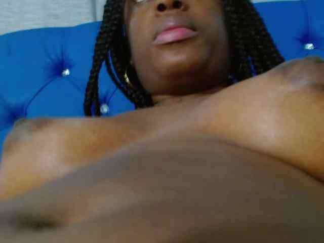 Beautyyebonyy webcam