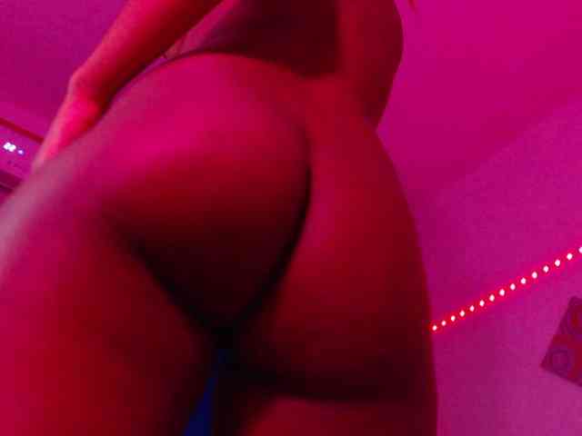 Beautyyebonyy webcam