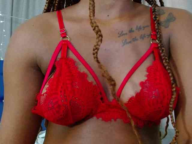 Beautyyebonyy webcam