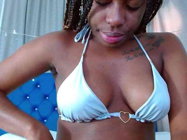 Beautyyebonyy webcam