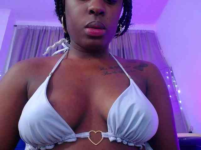Beautyyebonyy webcam