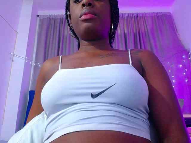 Beautyyebonyy webcam