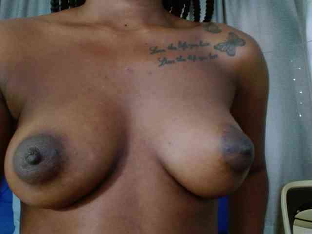 Beautyyebonyy webcam