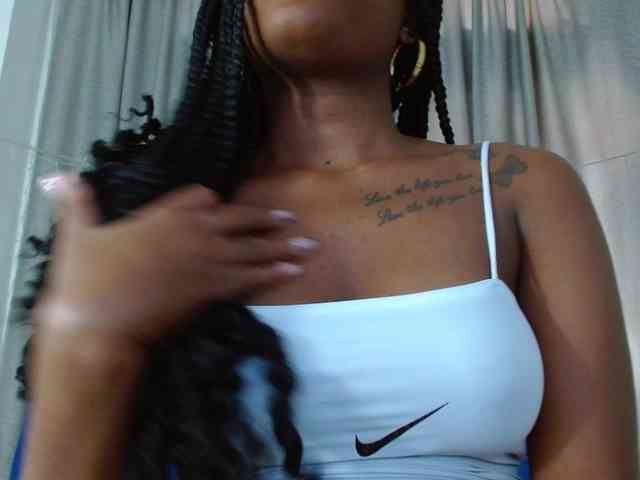 Beautyyebonyy webcam