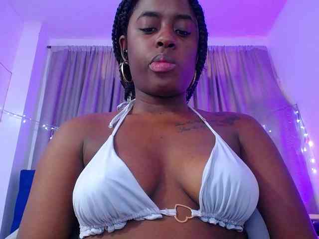 Beautyyebonyy webcam