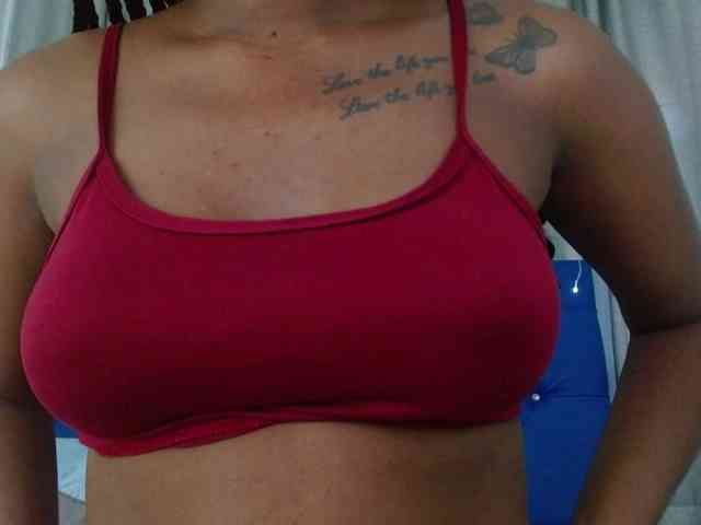 Beautyyebonyy webcam