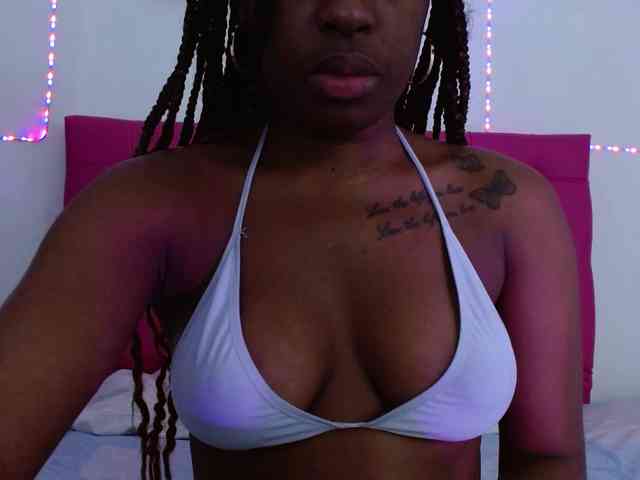 Beautyyebonyy webcam