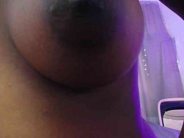 Beautyyebonyy webcam