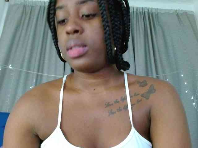 Beautyyebonyy webcam