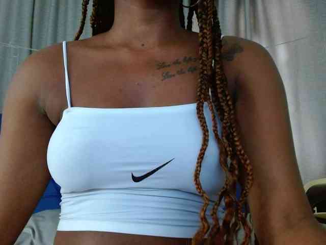 Beautyyebonyy webcam