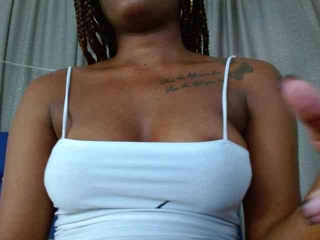 Beautyyebonyy webcam